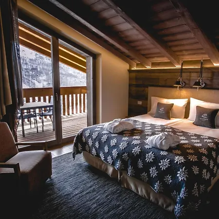 Aparthotel La Cresta