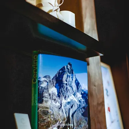 La Cresta Lägenhetshotell Breuil-Cervinia